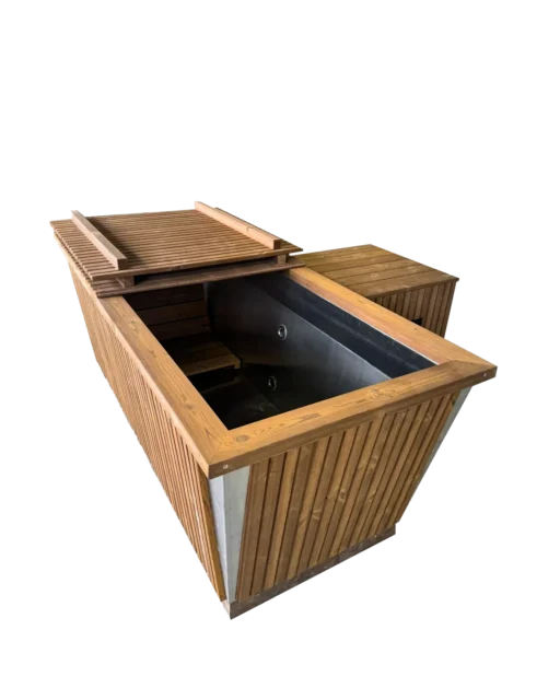 Cold Bath with thermowood cladding