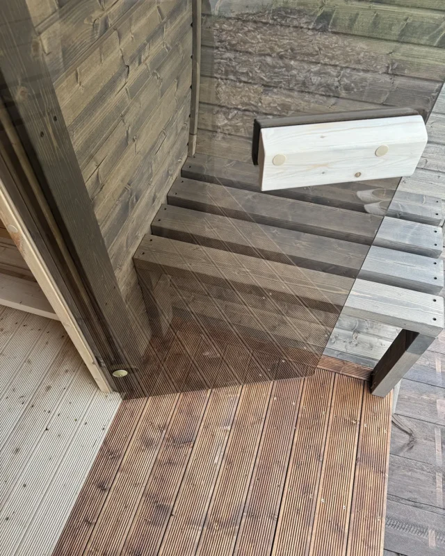 Spruce wood barrel sauna