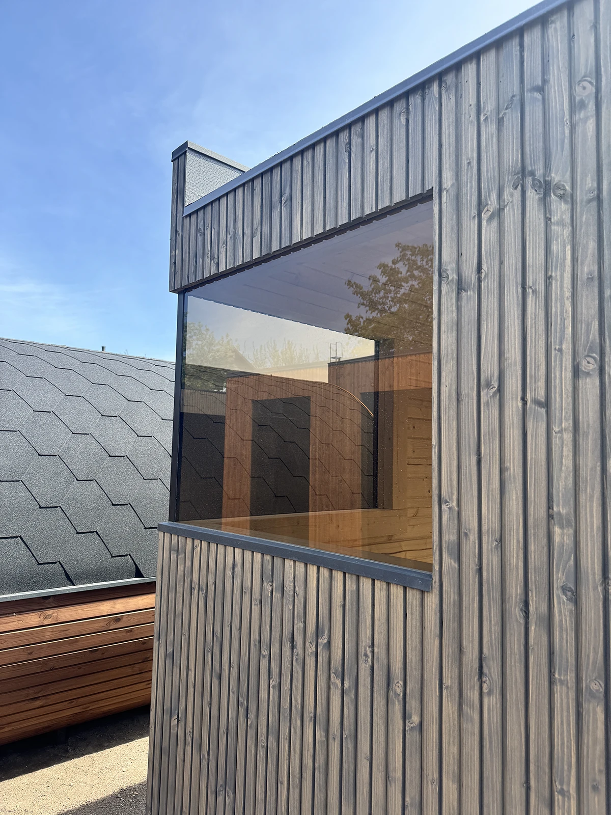 TAVO Panoramic Sauna with L-Glass - Image 3
