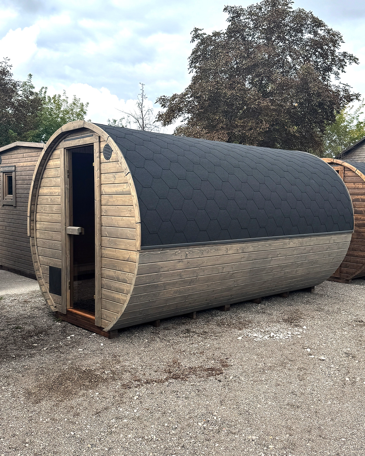 4m Barrel sauna with relax room